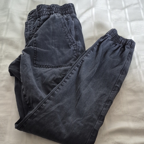 American Eagle Outfitters Charcoal Pants - Picture 14 of 16